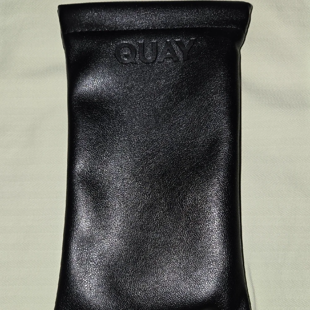 Quay Black and Purple Aviator Sunglasses with Case NWT